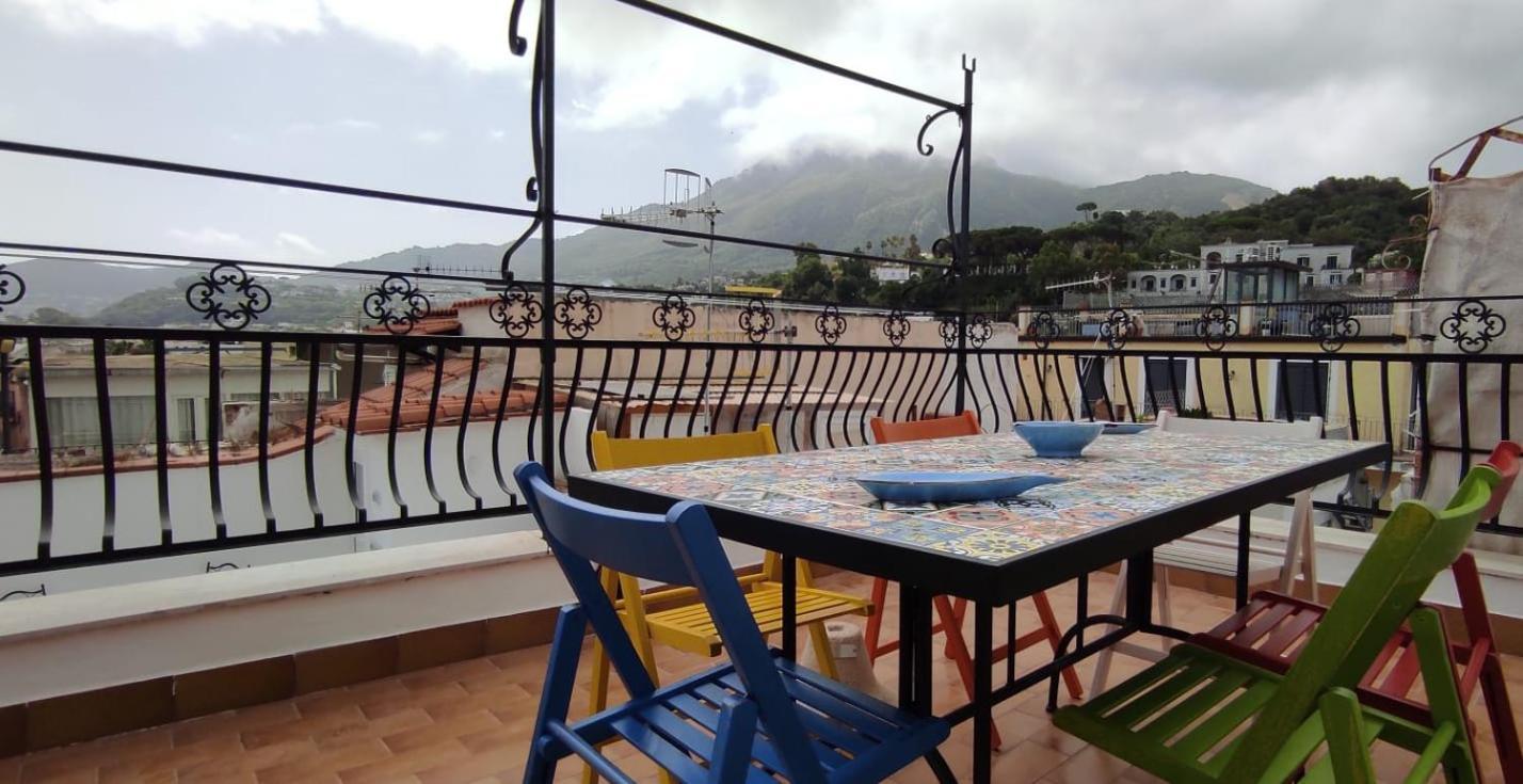 La Casa Rosa Di Giulia Villa Ischia Bagian luar foto